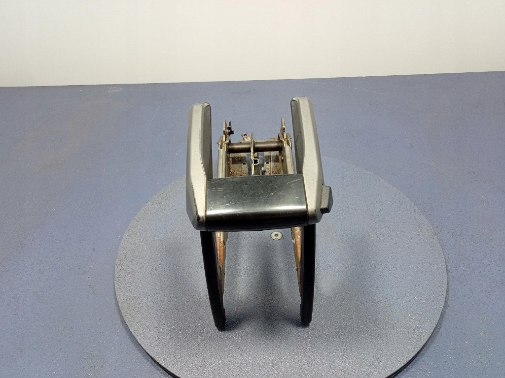 Opel zafira b рычаг тормоза ручного 13173080 в Украине