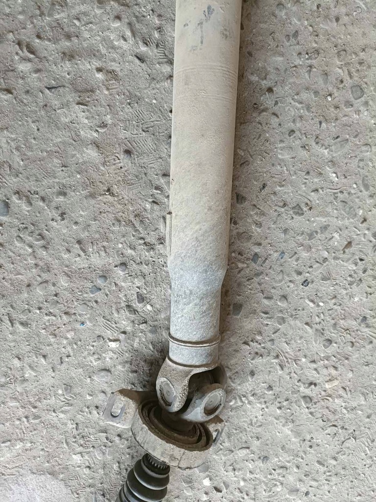 фото №6, Mercedes w124 2.5d wał приводной коробка передач механическая