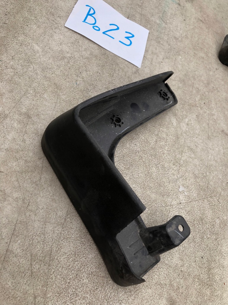 фото №1, Hyundai tucson iii 3 15- брызговик защита praawy задняя 86831-d7000