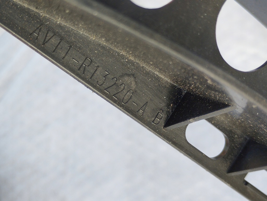 фото №2, Ford b-max молдинг поріг права av11-r13220-a