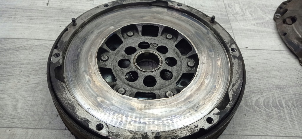 Купити Volvo v50 s40 2.0 hdi зчеплення колесо маховик двомасовий