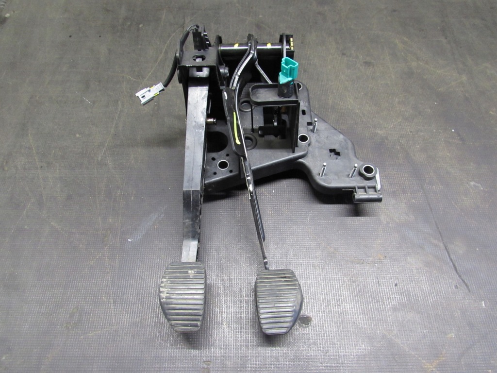 фото №1, Педаль тормоза сцепления 9654164980 peugeot 407 04-11r