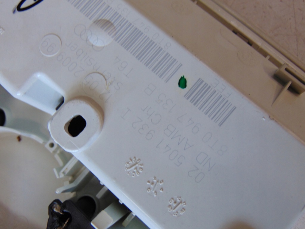 фото №8, Лампа потолочный audi a4 b8 8t0947135b