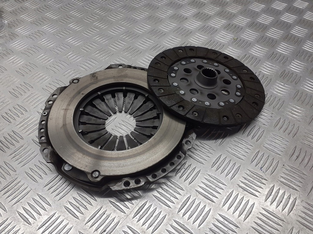 фото №1, Прижим сцепления с диск toyota corolla e12 2.0 d4d