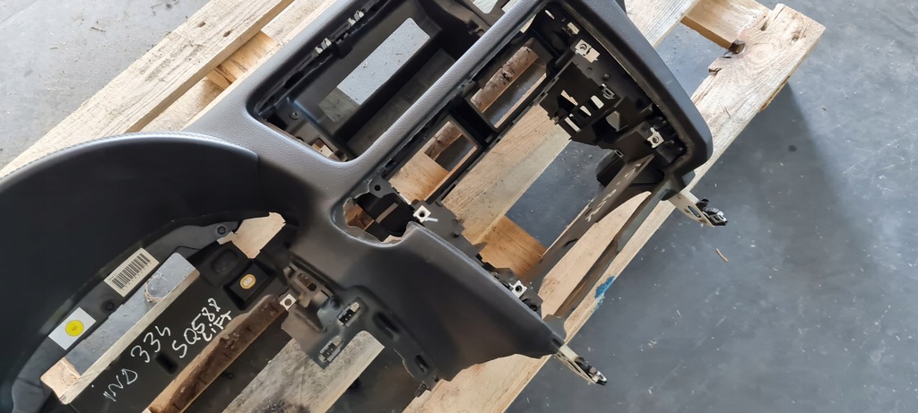 фото №5, Sq5 8r q5 lift консоль приборная панель приборная кожа 8r1857041g