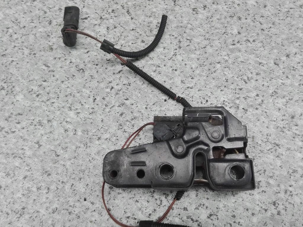 фото №1, Замок капот - seat altea 04-09