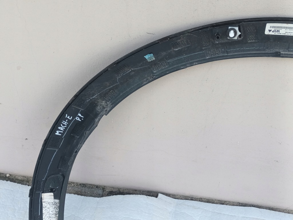 фото №10, Молдинг передняя правая ford mustang mach-e правый перед