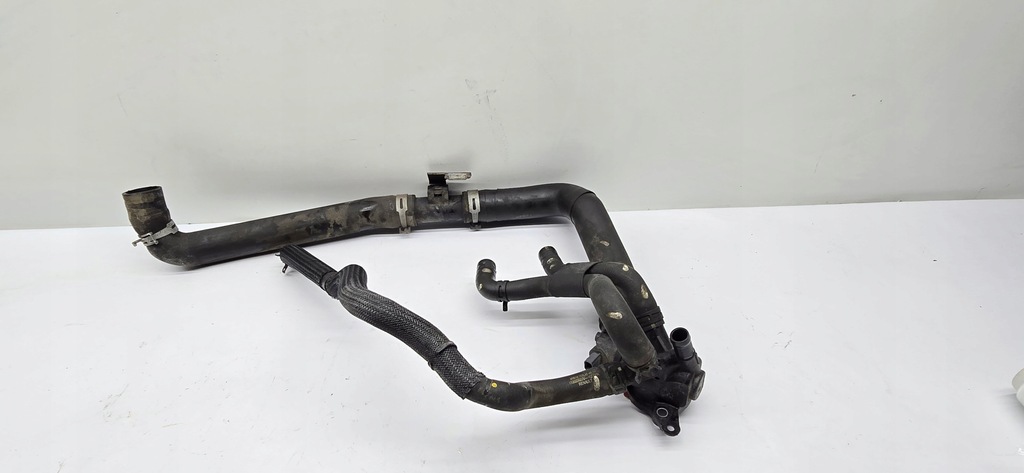 фото №1, Nissan pulsar 1.2 dig-t корпус термостата 110605929r