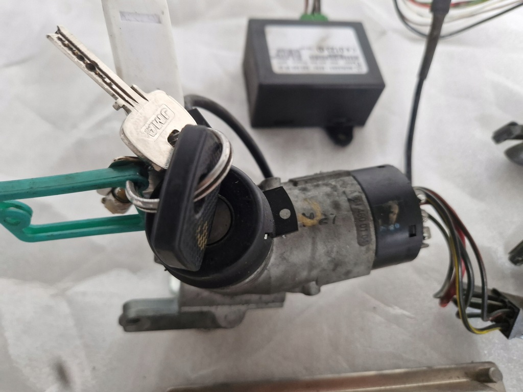 фото №7, Sprinter 2.2 бортовий комп'ютер набір стартовий 0281011745