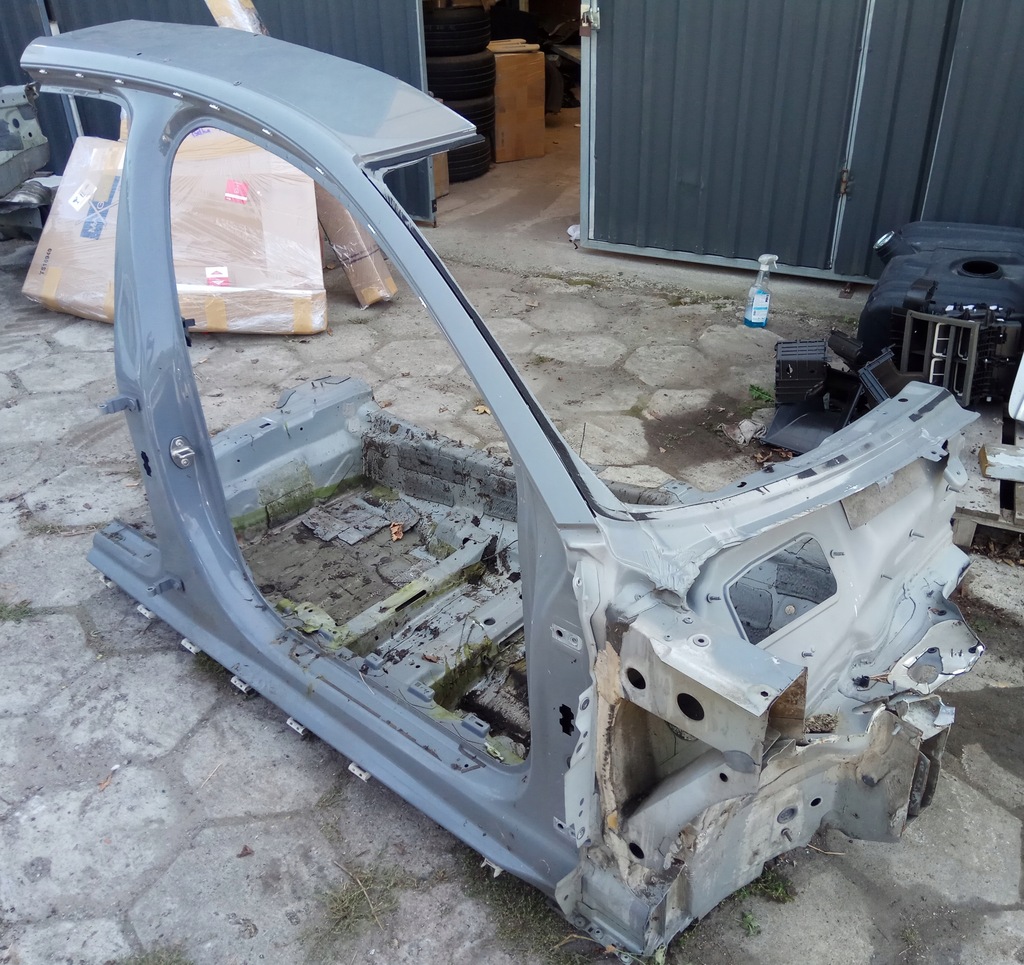 фото №1, Audi rs6 a6 4g четверть обшивка порог правое bok