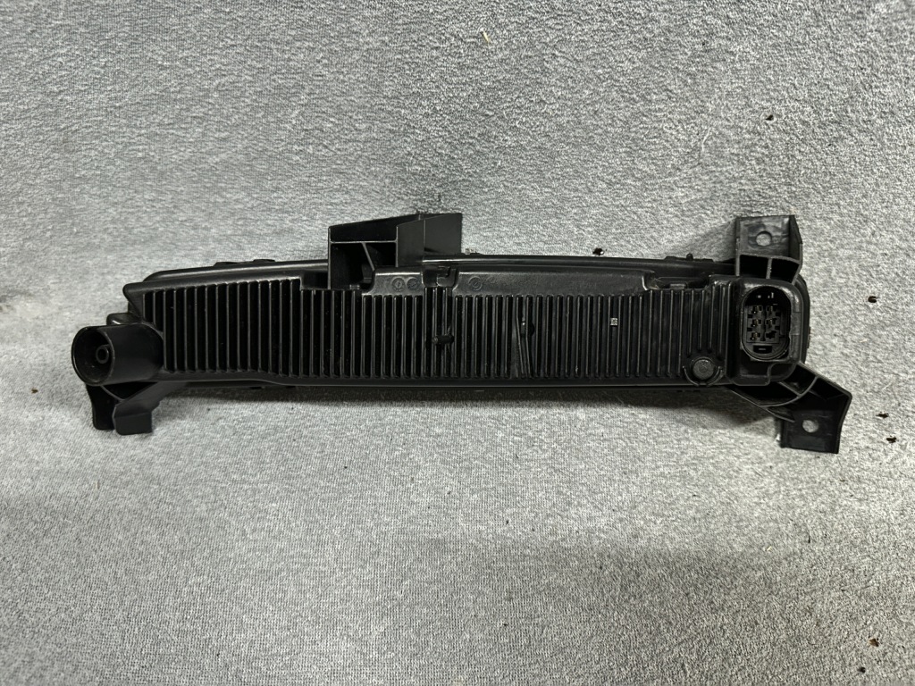 Поворотник rolls royce ghost wraith оригинал правый 63127211432 с Разборки