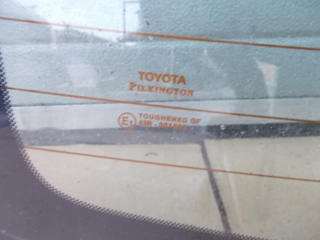 фото №2, Toyota avensis t27 sedan скло задня