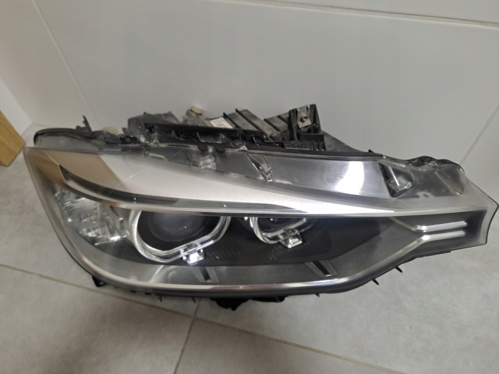 Купить Bmw f30 f31 лампа правый перед ксенон 7259526