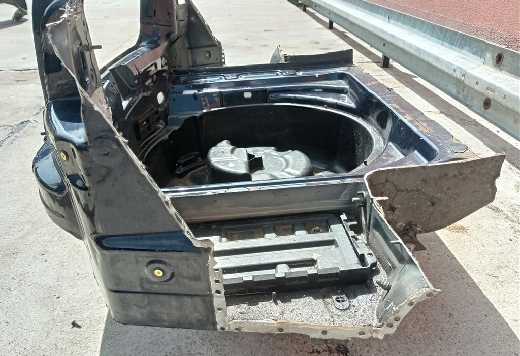 фото №5, Pas задній чверть піддон vw phaeton 3d 02-10 код лакофарбового покриття lr5w lunablau