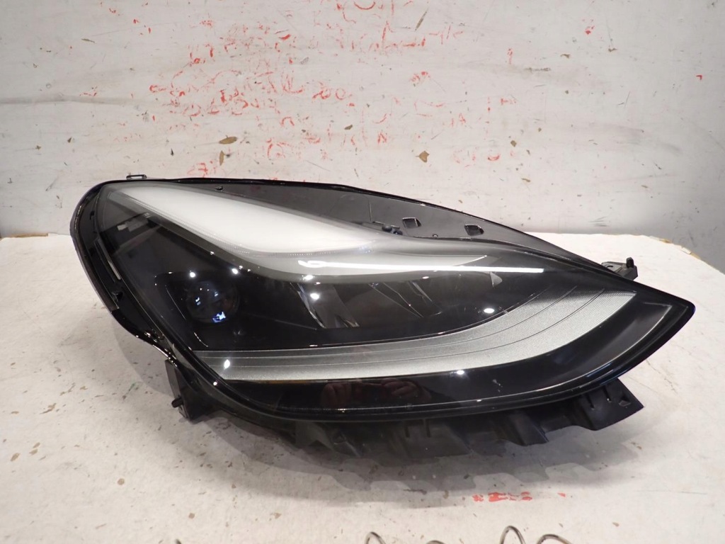 Купить Лампа перед передняя правая tesla 3 2017- full led 1514953-00-e