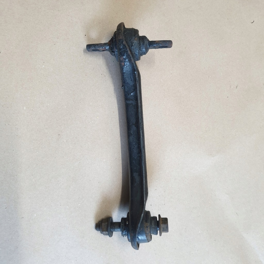 фото №1, Важіль поперечний лівий задня mitsubishi carisma оригінальний номер