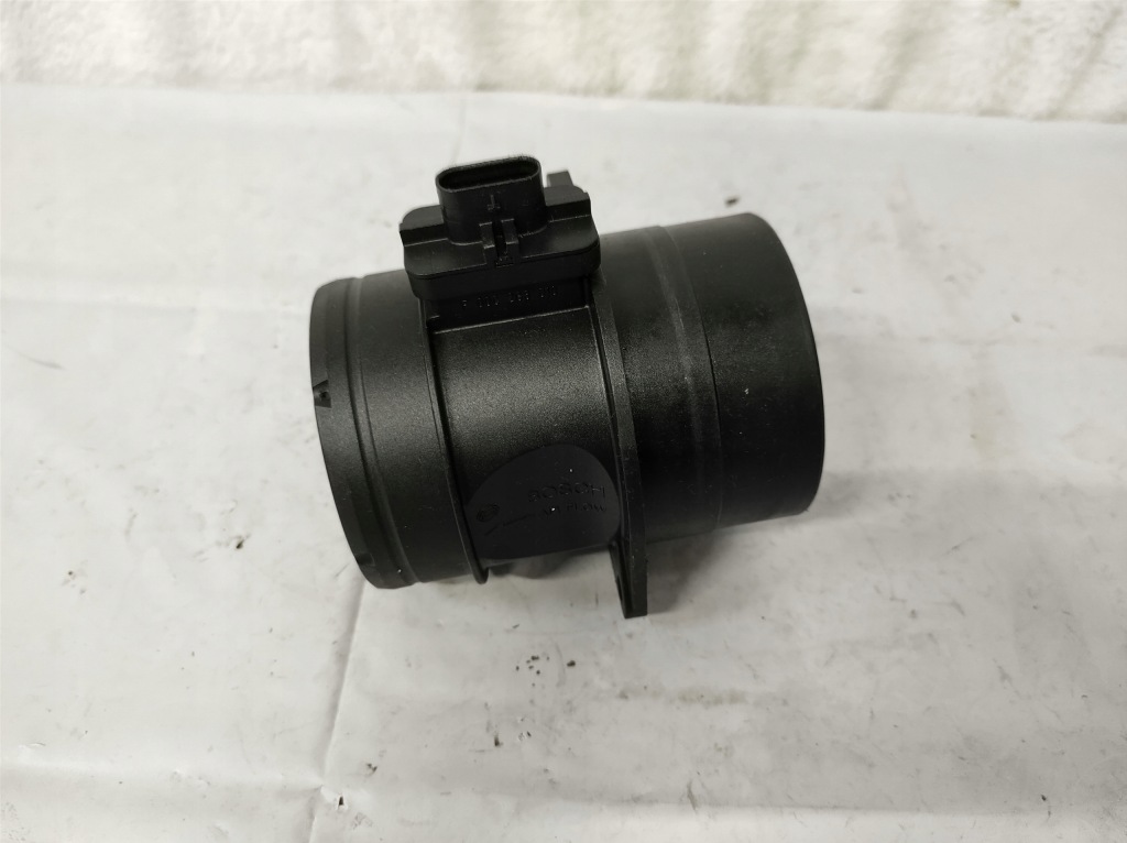 фото №1, Расходомер audi a4 b8 2.0 tdi 03l906461a