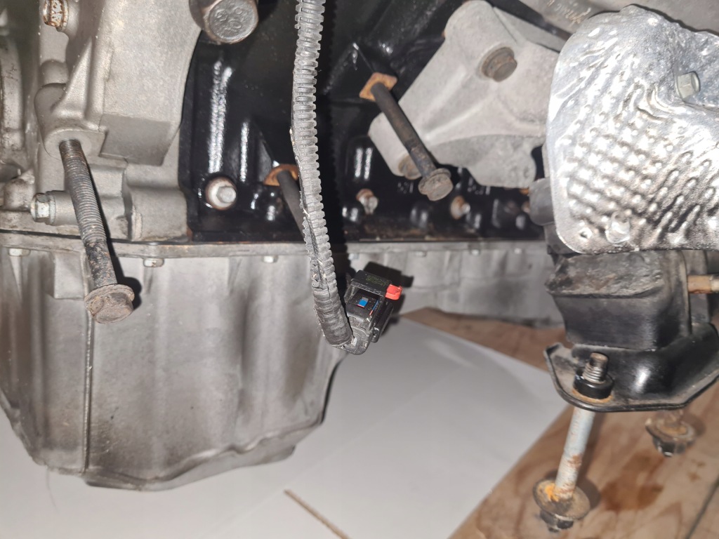 Купити Двигун chrysler 300c 5.7 hemi durango aspen ram комплектний  tnx