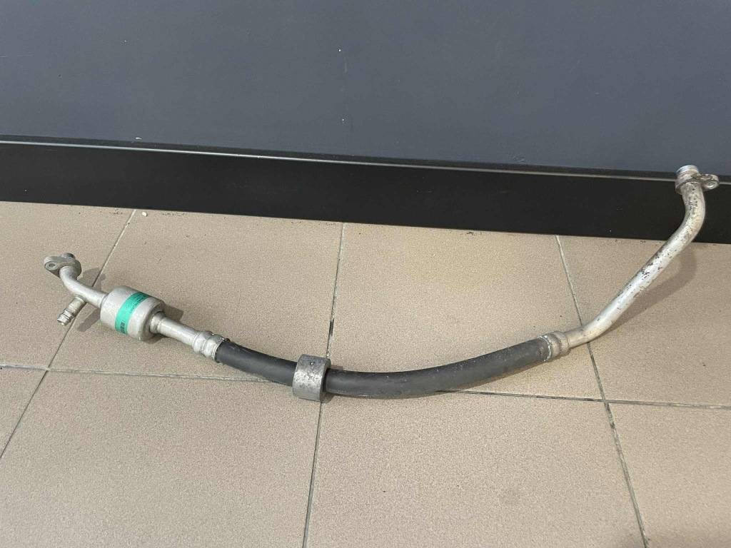 Купити Dacia logan ii шланг трубка патрубок кондиціонера 924549386r