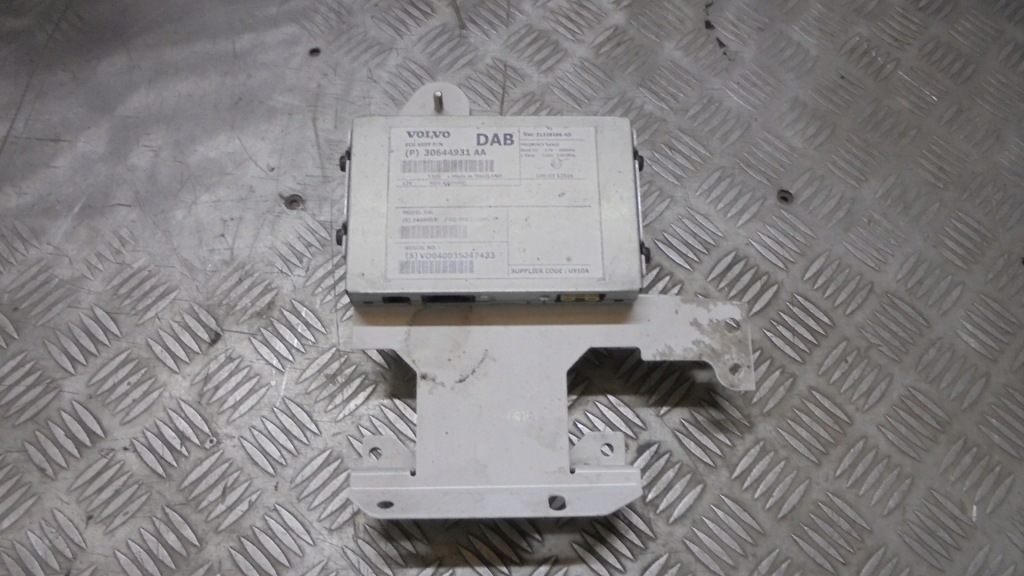 фото №1, Усилитель антенны volvo v40 ii d2 1.6d 2014