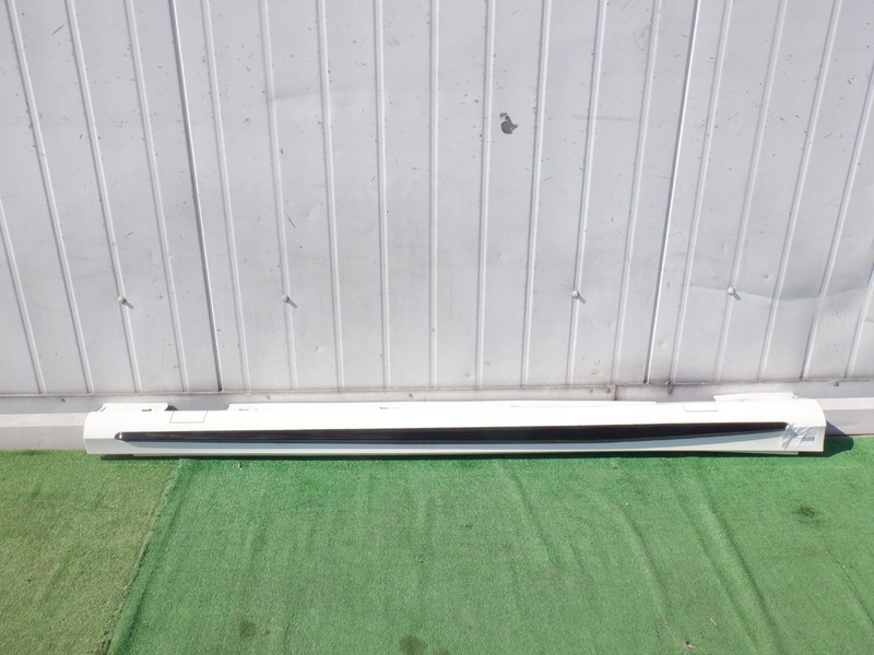 Купити Mercedes w176 a klasa a45 amg молдинг поріг права