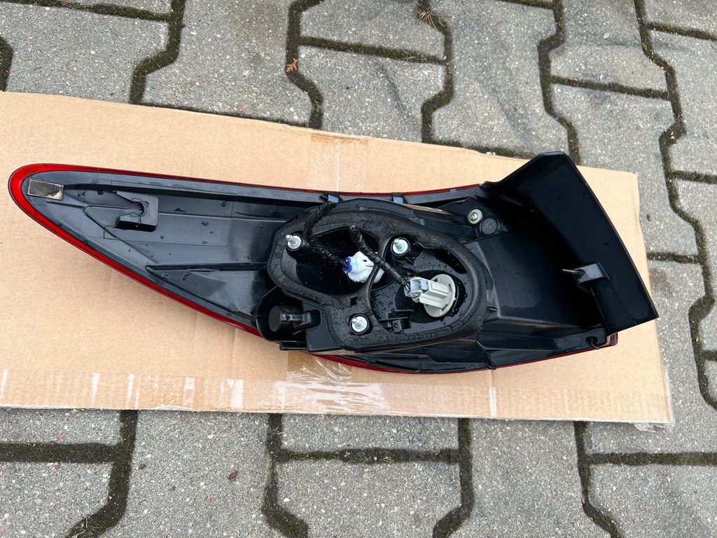 фото №7, Mazda 6 gj лампа права kombi rok 2015