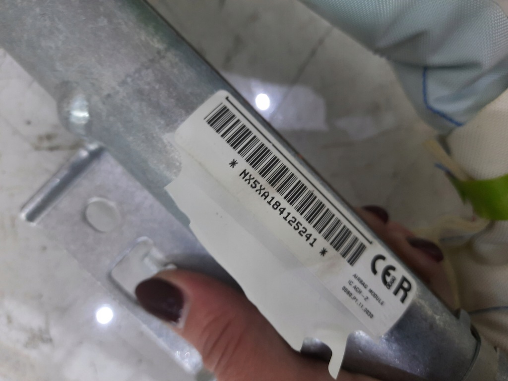 фото №4, Mercedes x w470 шторка безопасности правая оригинал демонтаж