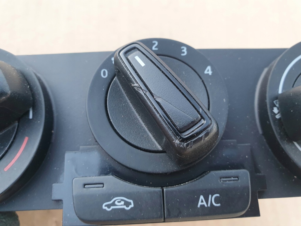 фото №3, Панель обдув кондиционера ibiza iv rapid polo p-ń