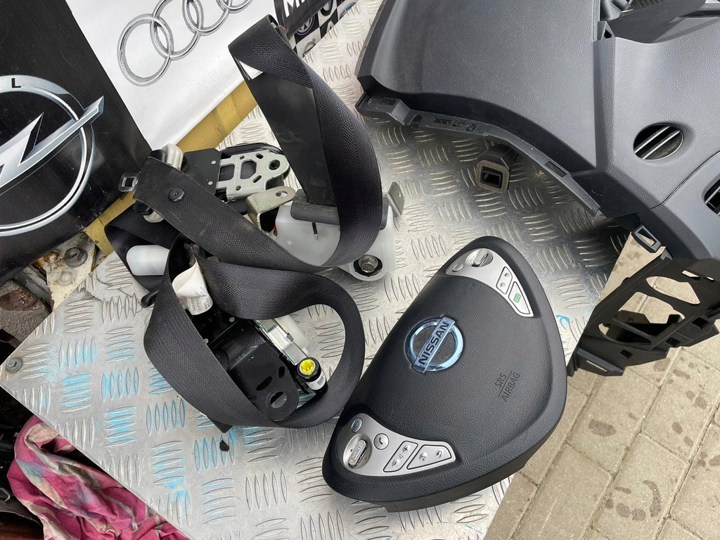 фото №6, Nissan leaf i консоль подушки безопасности воздушные eu. 10-17