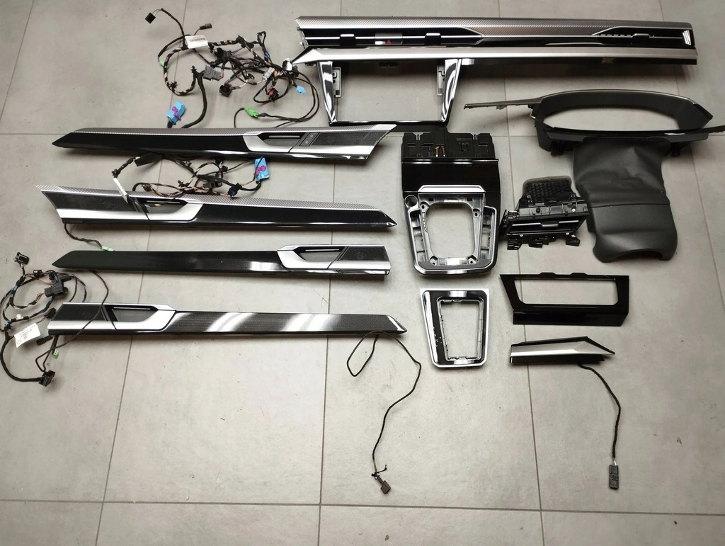 фото №1, Vw arteon r накладки декоры декоративные led карбон