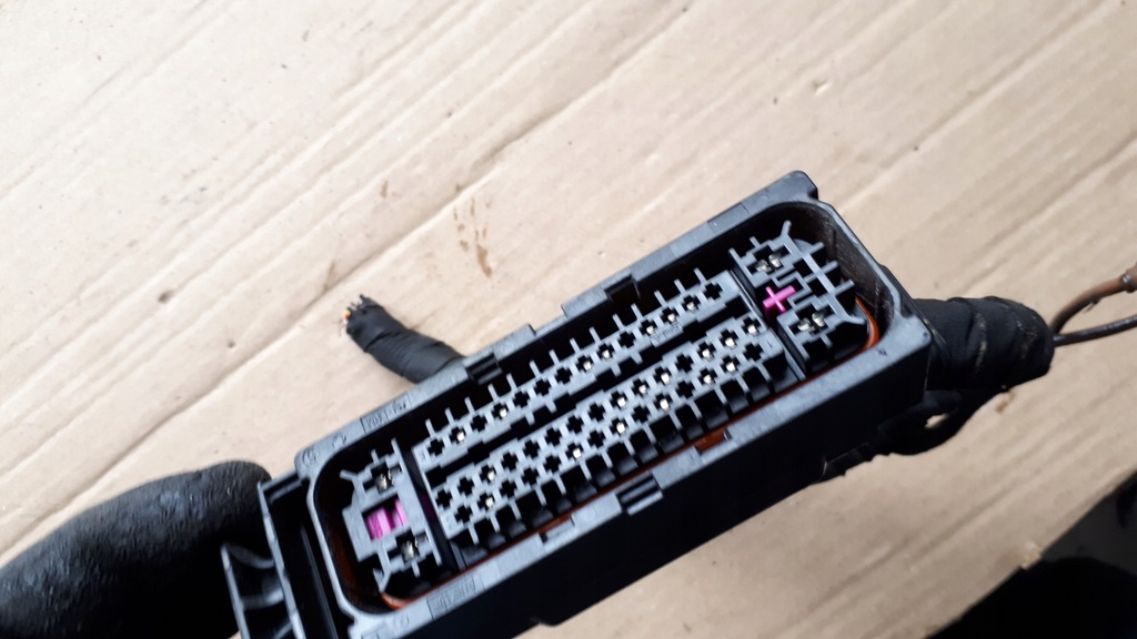 фото №8, A6 c7 4g штекер соединитель насоса abs a7 4g