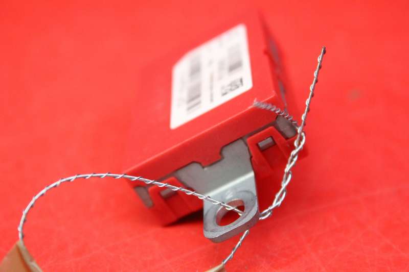 Усилитель антенны 7cp1-18c847-pa volvo v60 10-13 в Украине