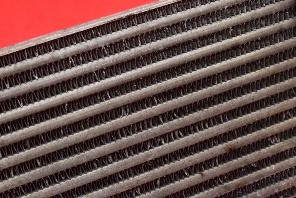 Радиатор интеркулер 95081734 opel mokka a 1.6 cdti 136 km 12-15 в Украине