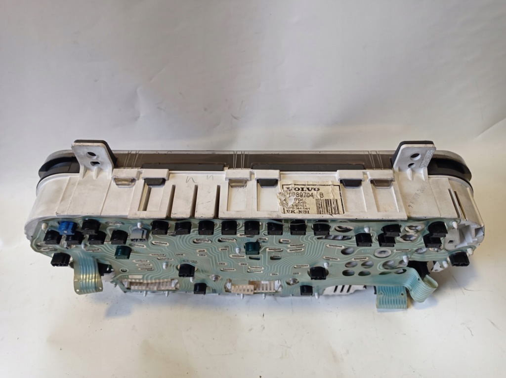 фото №8, Счетчик приборы volvo v40 1.9 td 30889704b