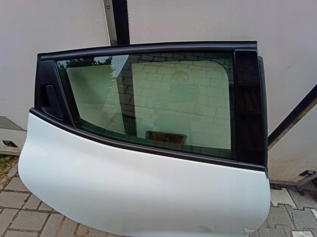 фото №2, Двері правий задня задні renault clio iv ідеальний стан hb