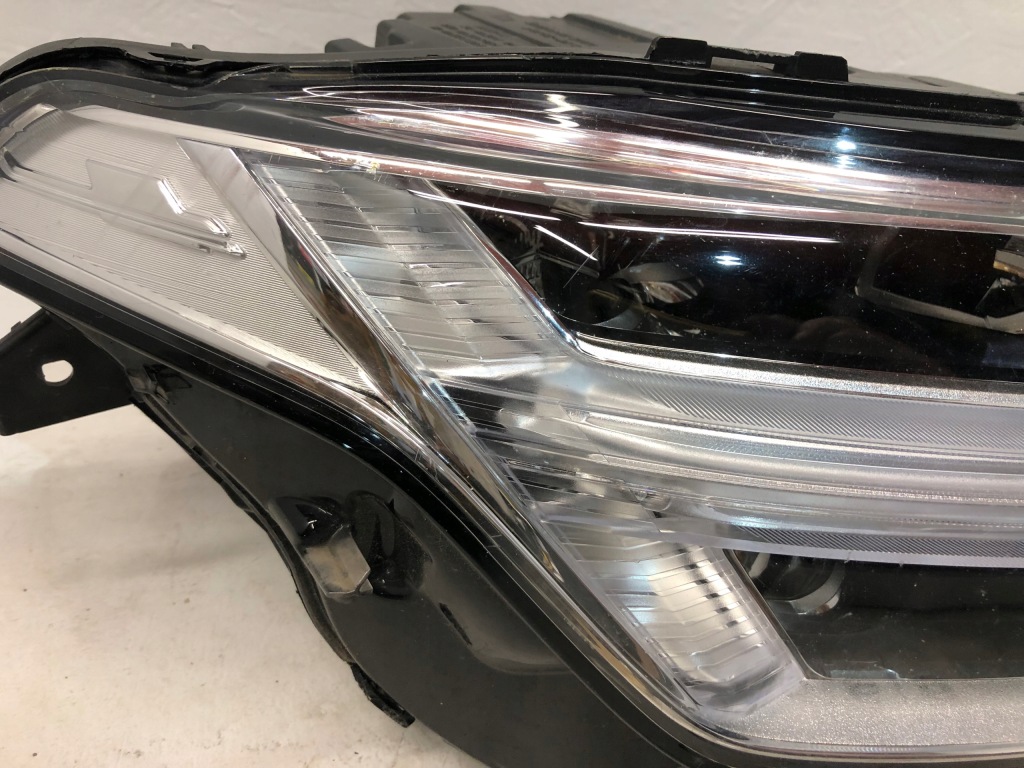 Volvo xc90 фара правий full led mid 19 - Зі Шроту