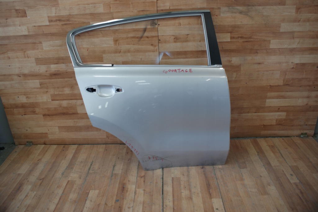 Двері kia sportage 4 задній праве Ціна