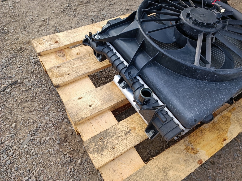 фото №7, Радіатор радіатор вентилятор комплект ford mustang 5.0 3.7 2011-2014