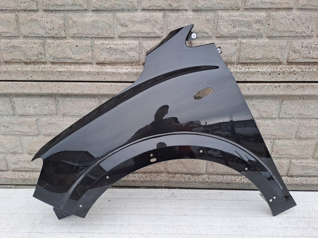 фото №1, Dacia sandero stepway iii 3 крыло передний левый оригинал