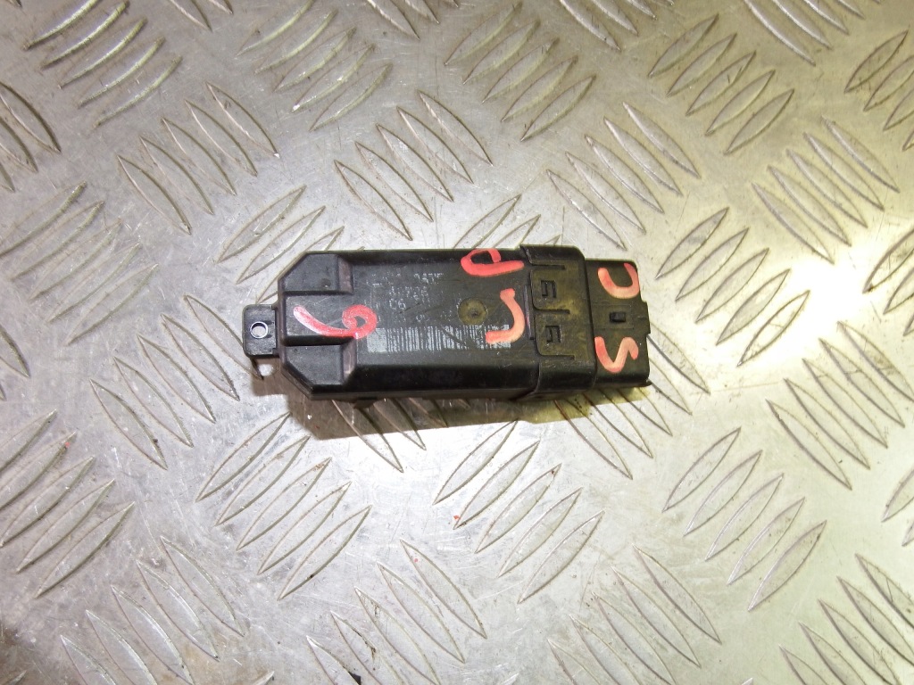 Купити Модуль двигунчик скло лівий перед передній renault scenic ii 440726 6-pin