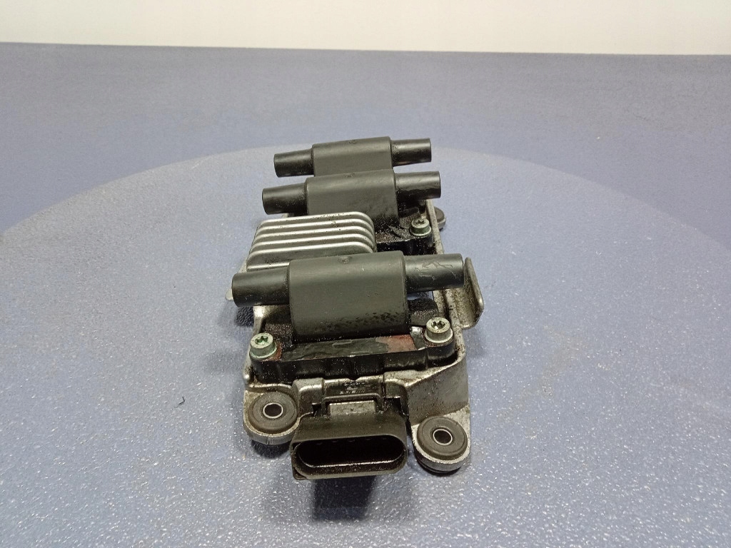 фото №5, Audi a6 c5 2.4 b котушка запалювання 078905104a