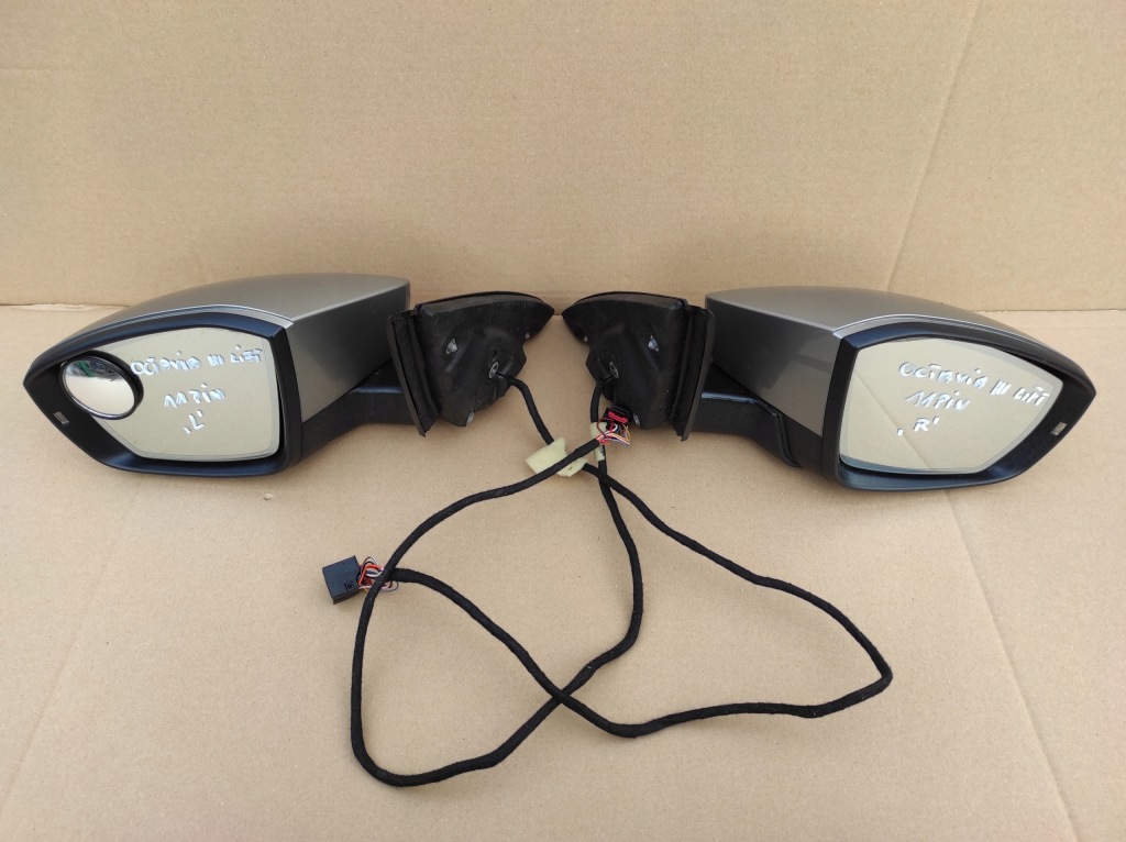 фото №1, Зеркало правое 11 pin skoda octavia iii lift