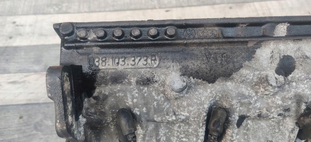 фото №6, Головка двигателя vw passat b5 1.9 038103373r