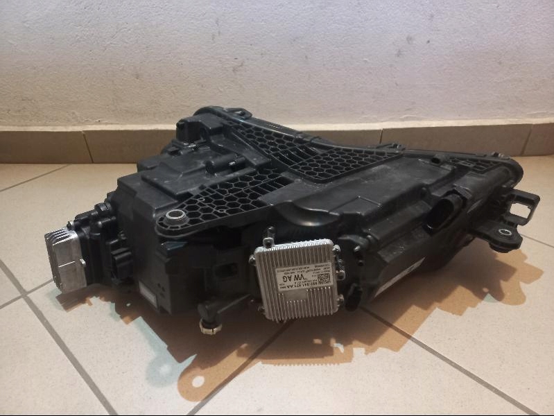 фото №11, Superb iii lift лампа правая led комплект 3v1941016d