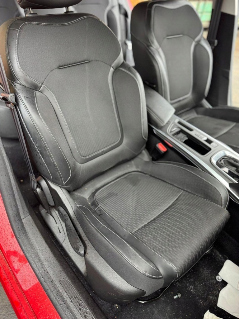 фото №1, Renault megane iv lift 2020 2021 сидіння шкіряний заднє сидіння сидіння салон