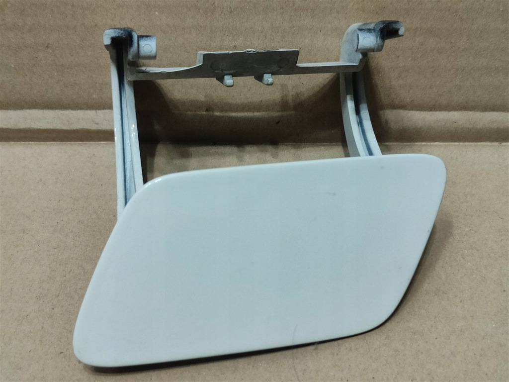 фото №1, Заглушка распылителя левая mercedes a 176 w176