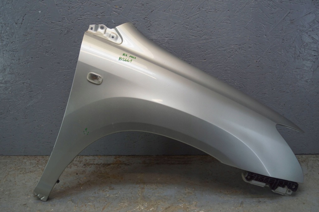 Lexus rx 2 2 крило правий перед b2661 Ціна