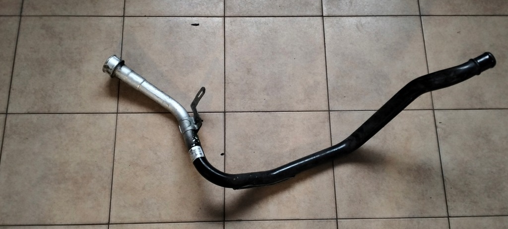 фото №1, Volvo v70 v-70 07- заливная горловина заливная горловина топлива труба 31274722