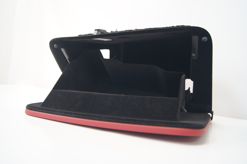 фото №7, Бардачок пассажира красный alfa romeo stelvio 19r