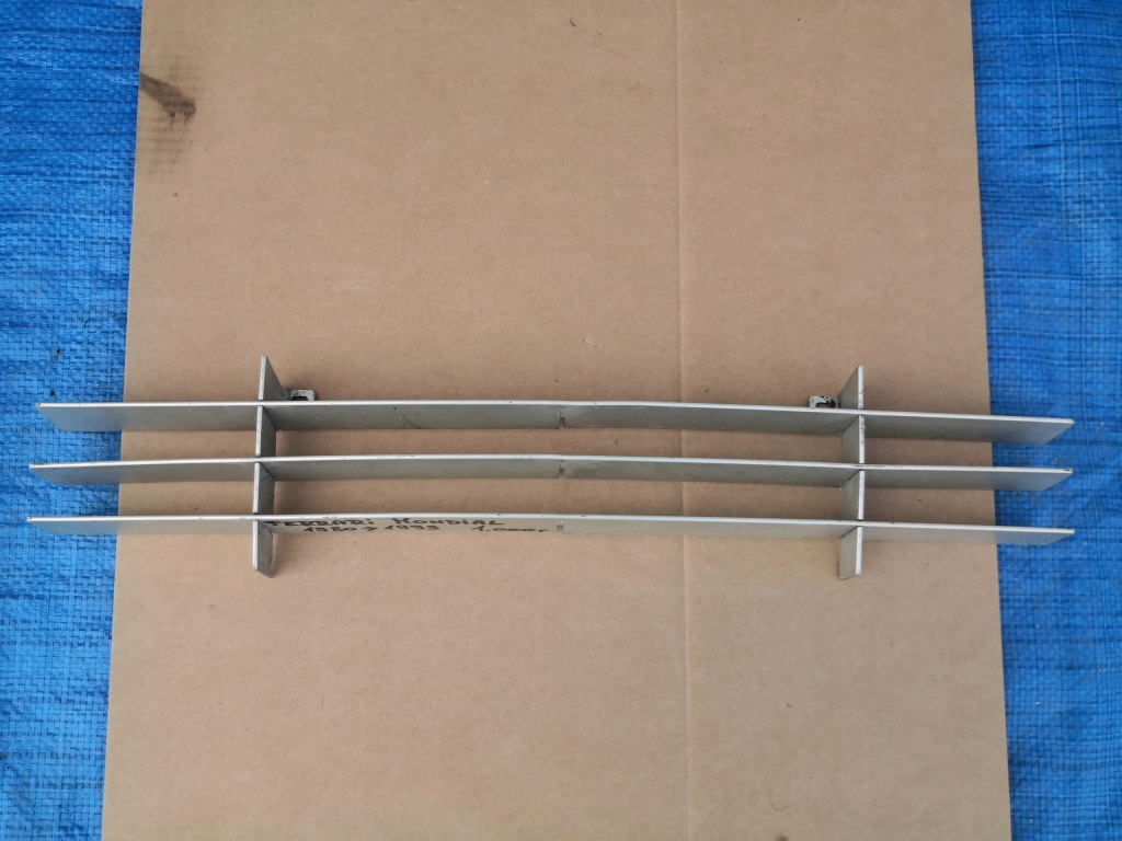 Купить Ferrari mondial 80-93 решётка бампер перед решётка радиатора